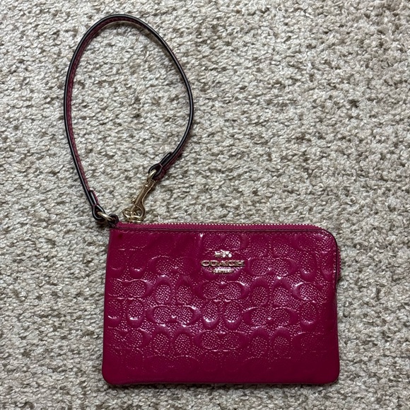 Coach Handbags - Dark Pink Zipper Coach Wristlet | minimal | minimalism | dainty | feminine